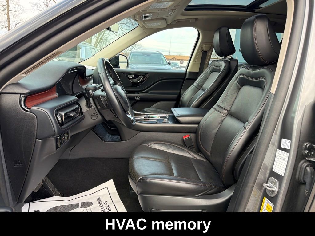 Used 2023 Lincoln Aviator Reserve image 11