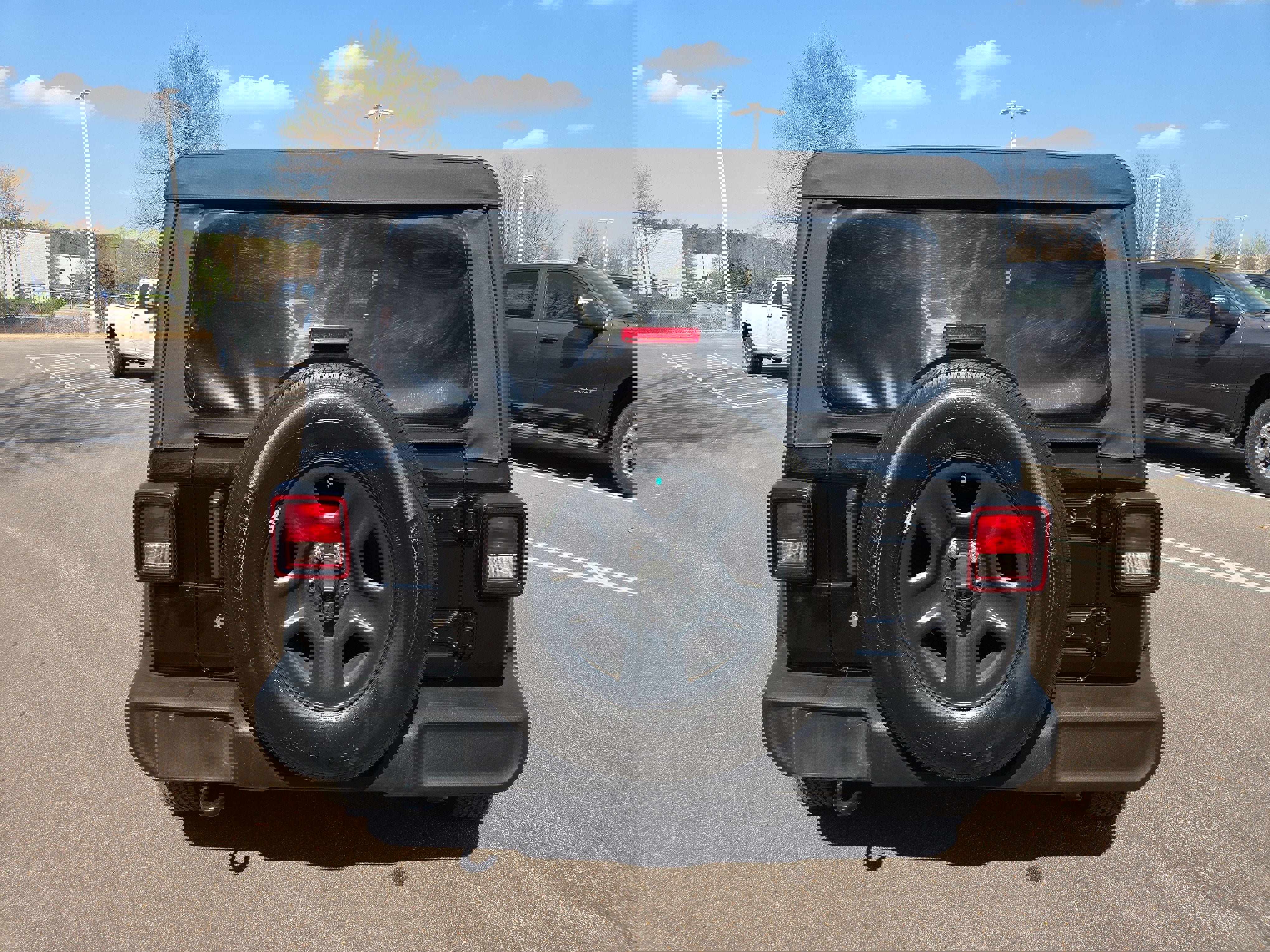 Used 2023 Jeep Wrangler Sport image 4