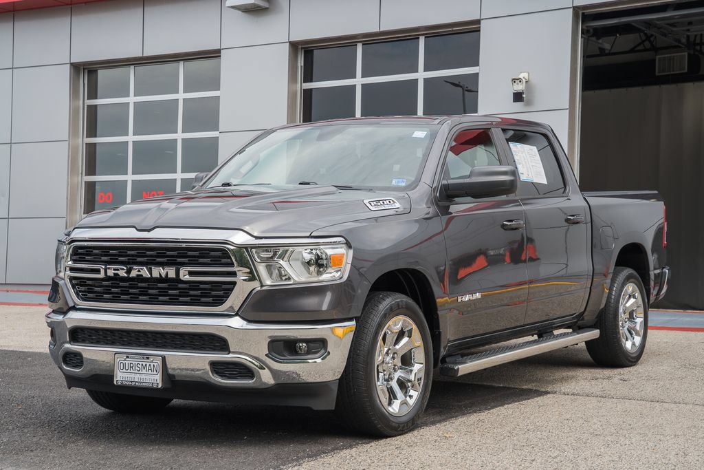 Used 2022 RAM 1500 Big Horn AWD/4WD image 3