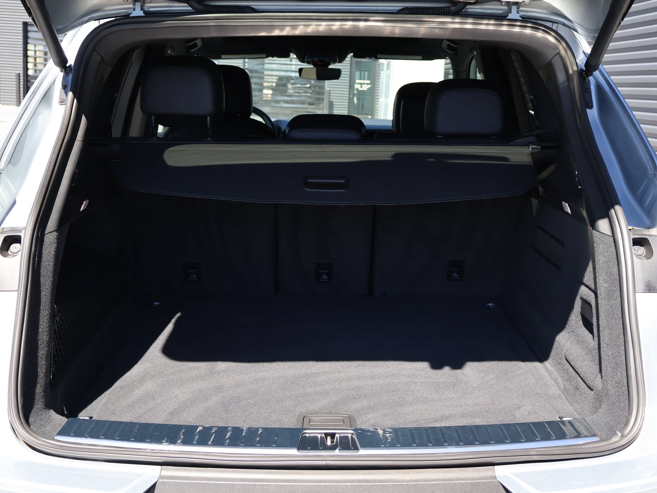 Certified 2024 Porsche Cayenne AWD/4WD image 30