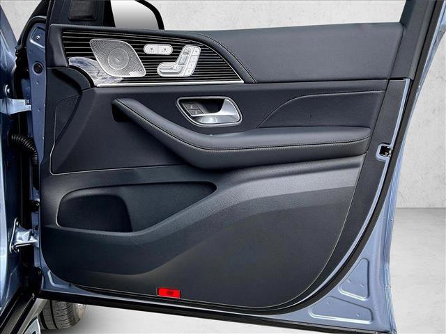 New 2026 Mercedes-Benz GLS 580 GLS 580 image 30
