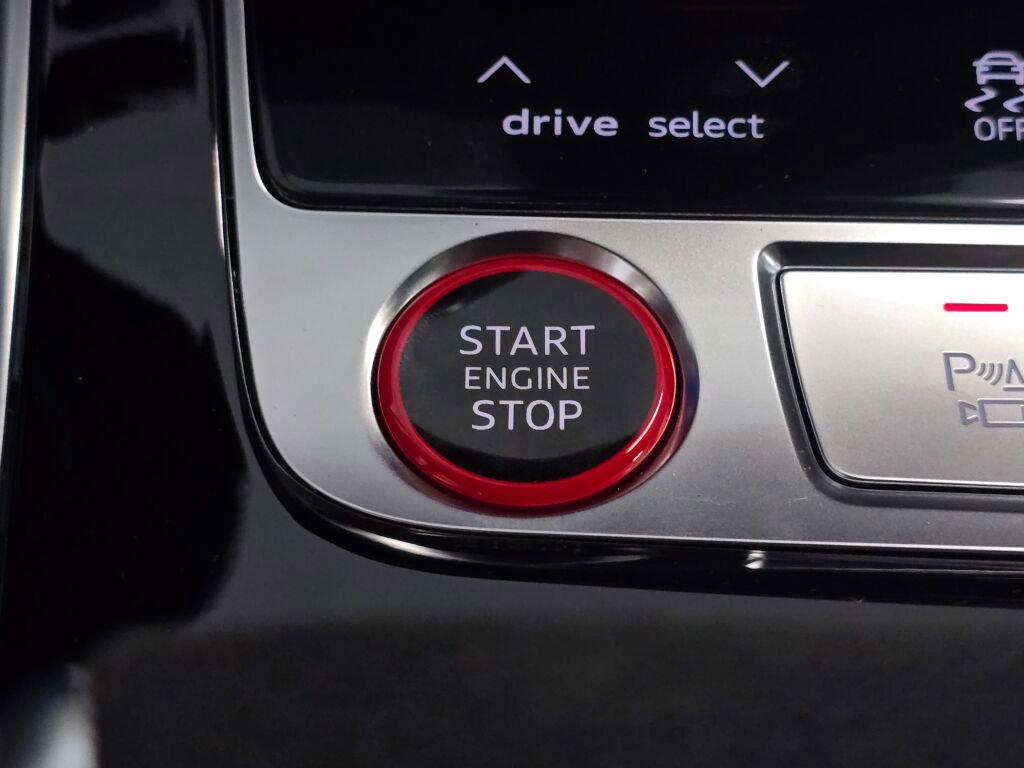 New 2025 Audi RS Q8 performance image 29