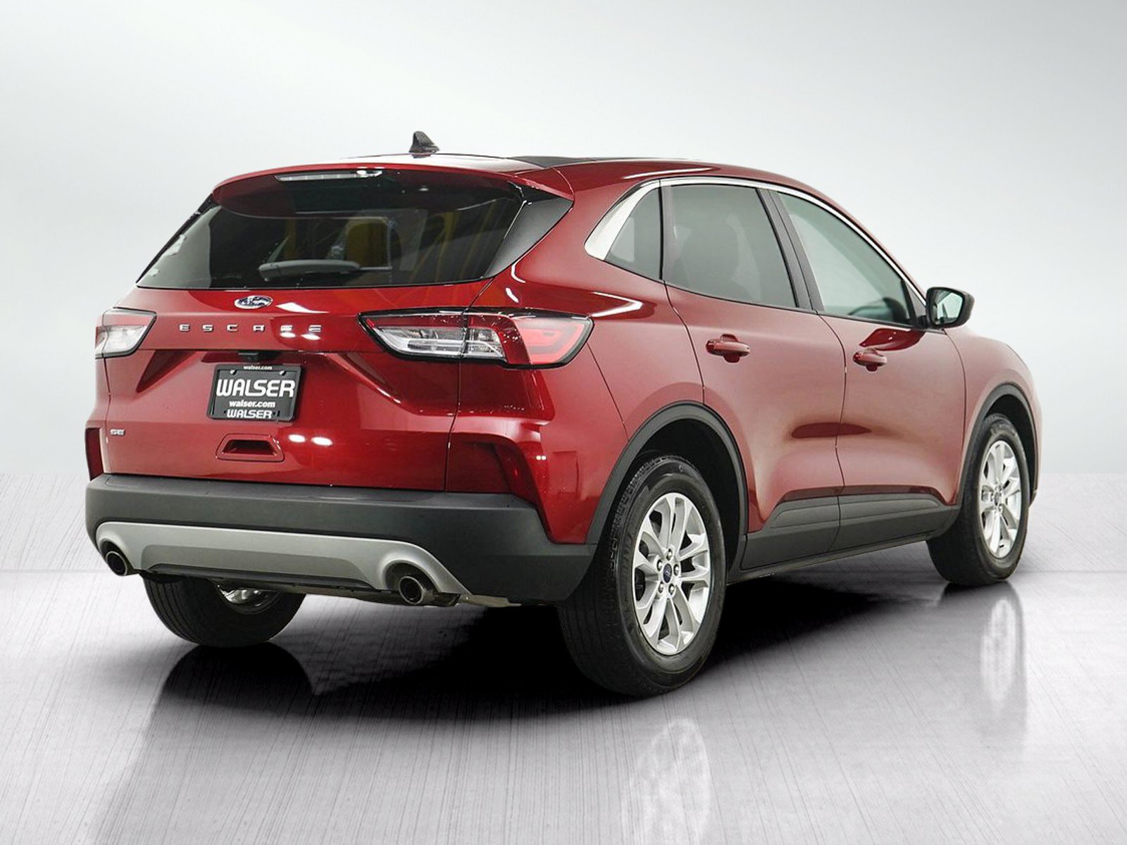 Used 2022 Ford Escape SE w/ Cold Weather Package FWD image 6