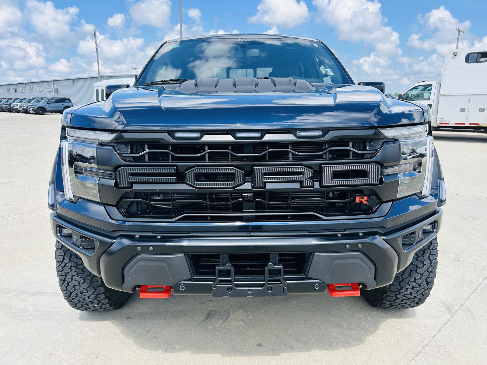 Used 2025 Ford F150 Raptor w/ Equipment Group 803A Raptor R AWD/4WD image 41