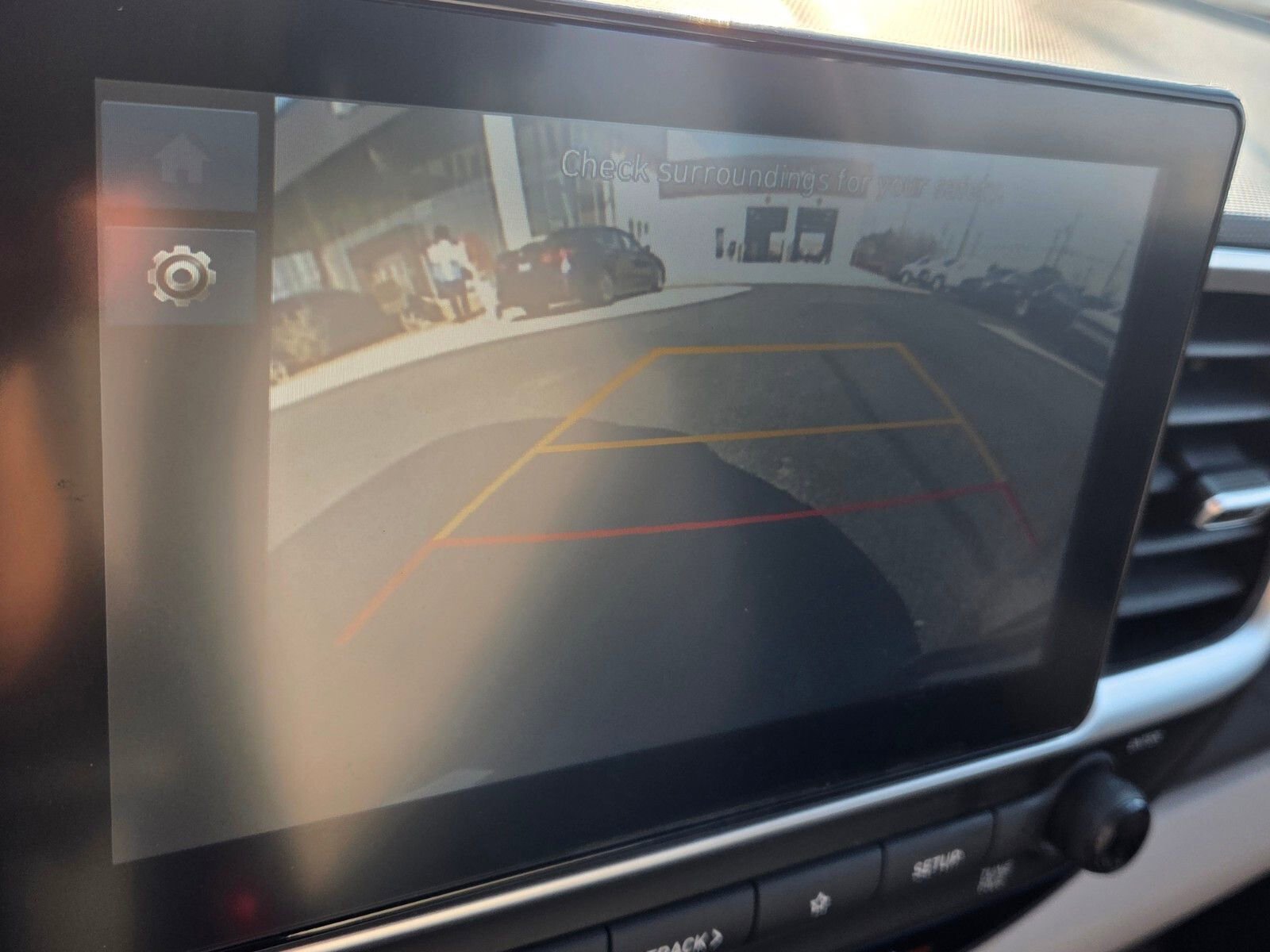 Used 2025 Hyundai Venue SEL image 20