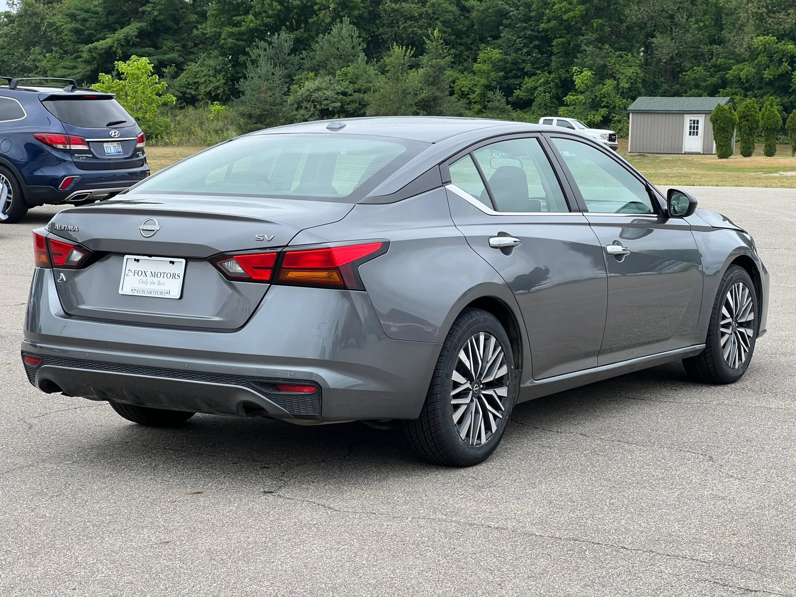 Used 2024 Nissan Altima 2.5 SV FWD image 8