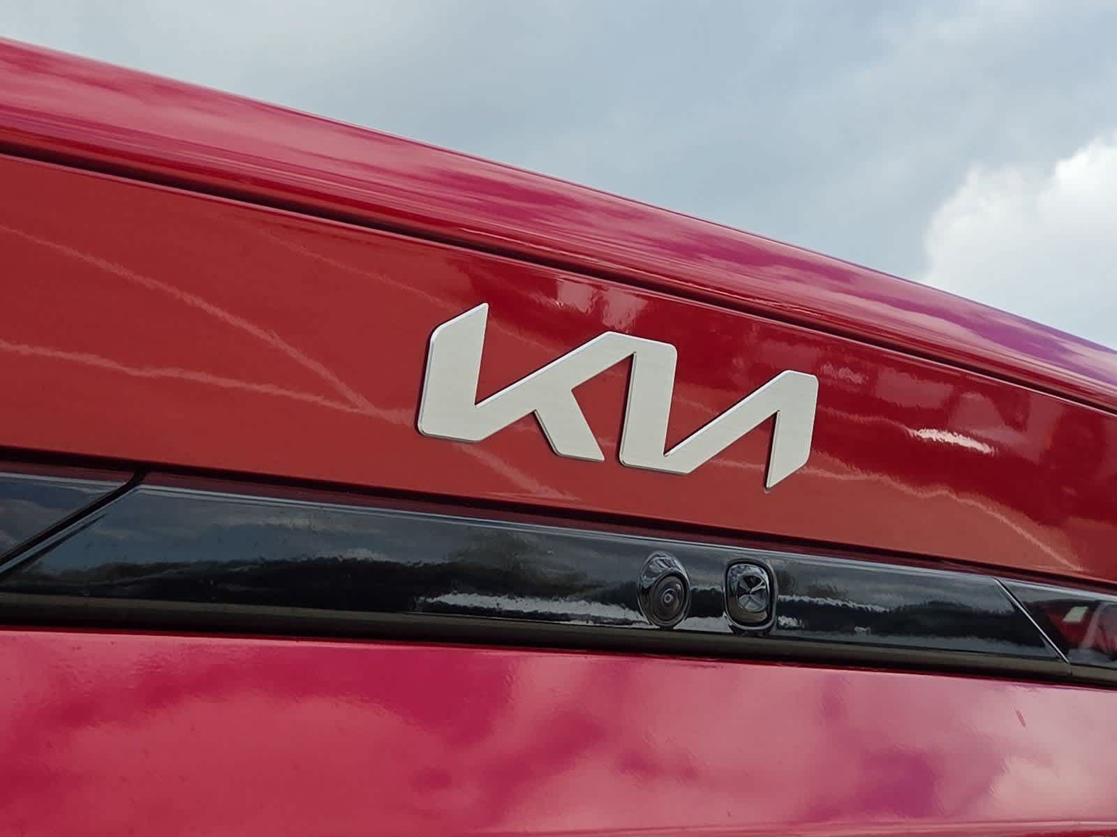 Certified 2025 Kia K4 EX FWD image 11