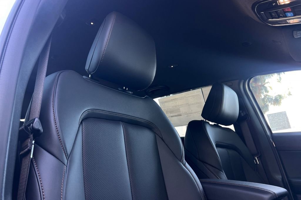 New 2026 Jeep Cherokee Limited AWD/4WD image 17