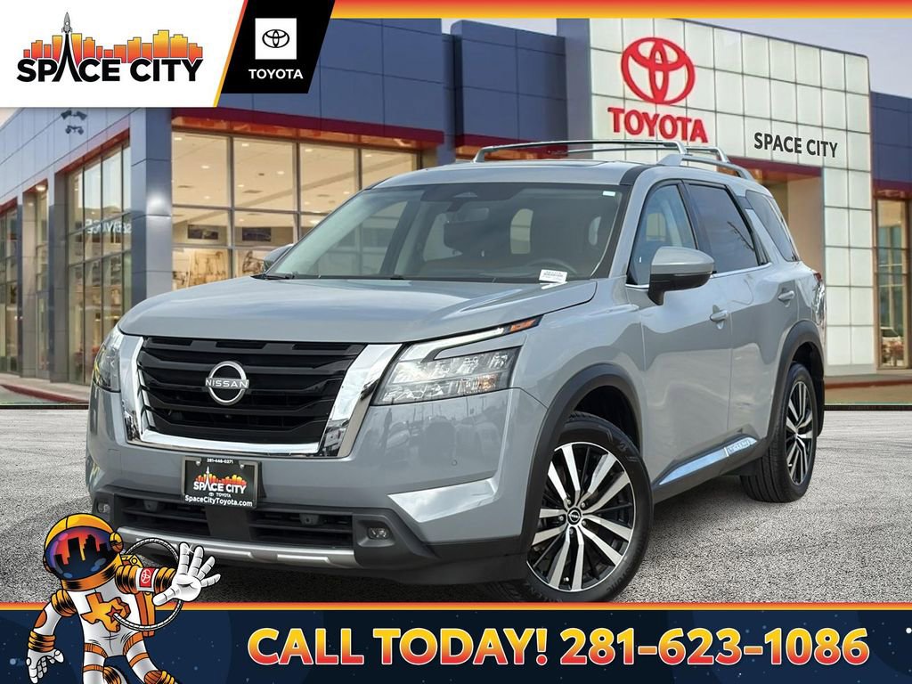 Used 2025 Nissan Pathfinder Platinum