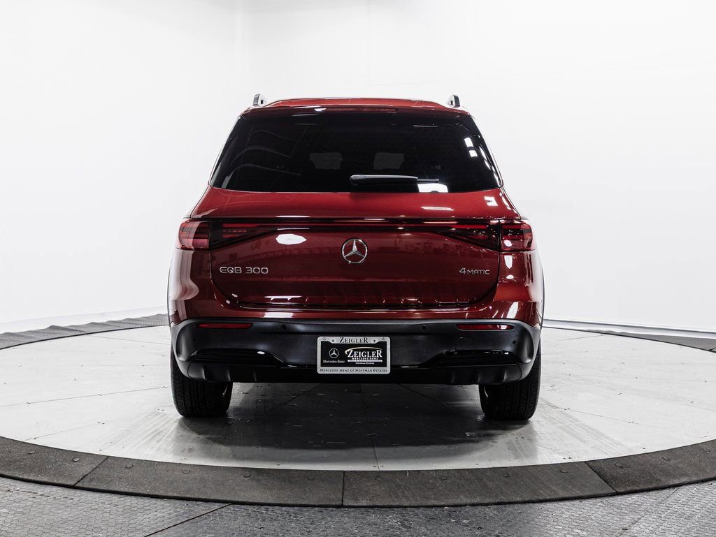 Used 2024 Mercedes-Benz EQB 300 4MATIC image 26