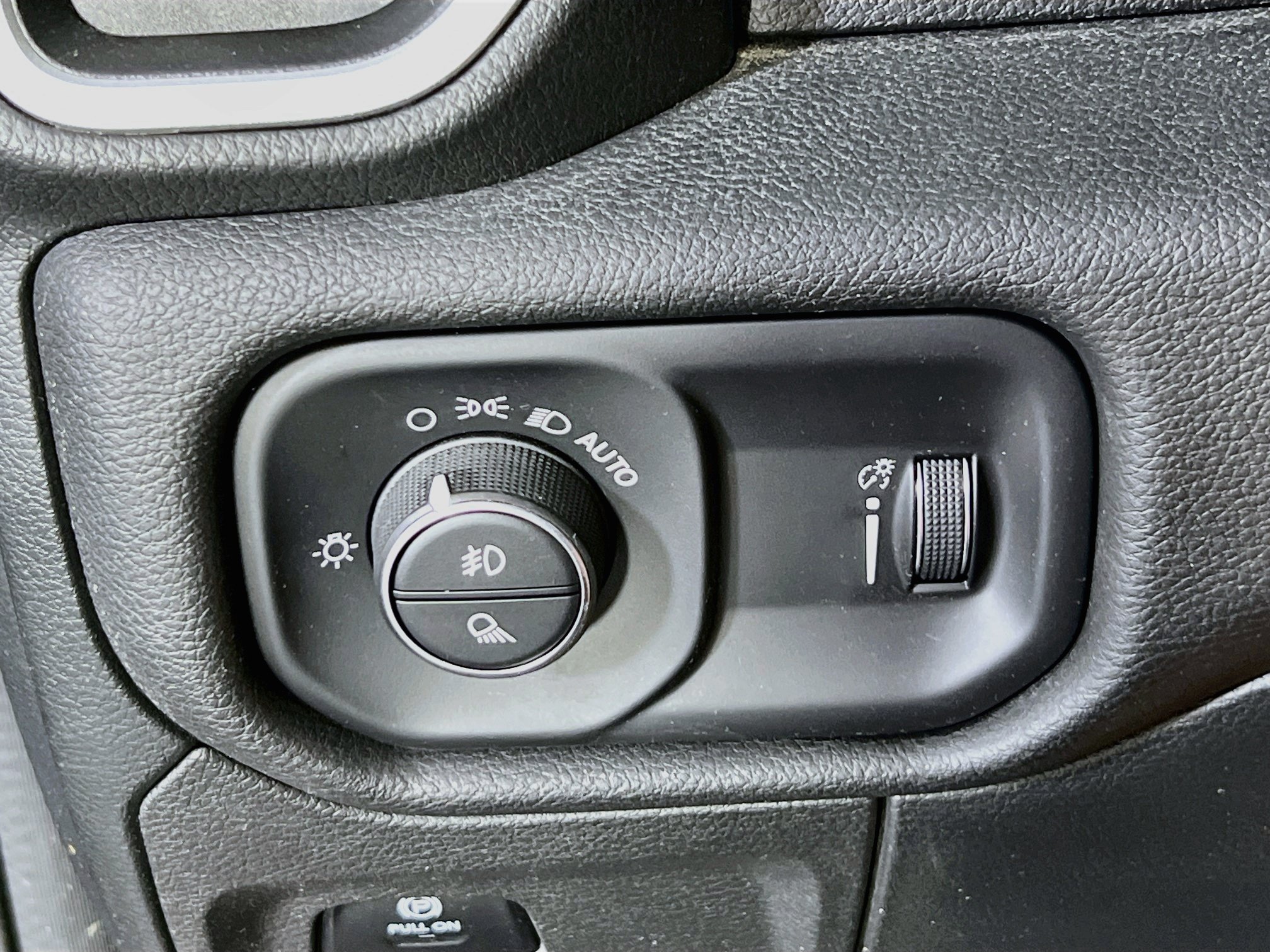 Used 2023 RAM 1500 Big Horn AWD/4WD image 10