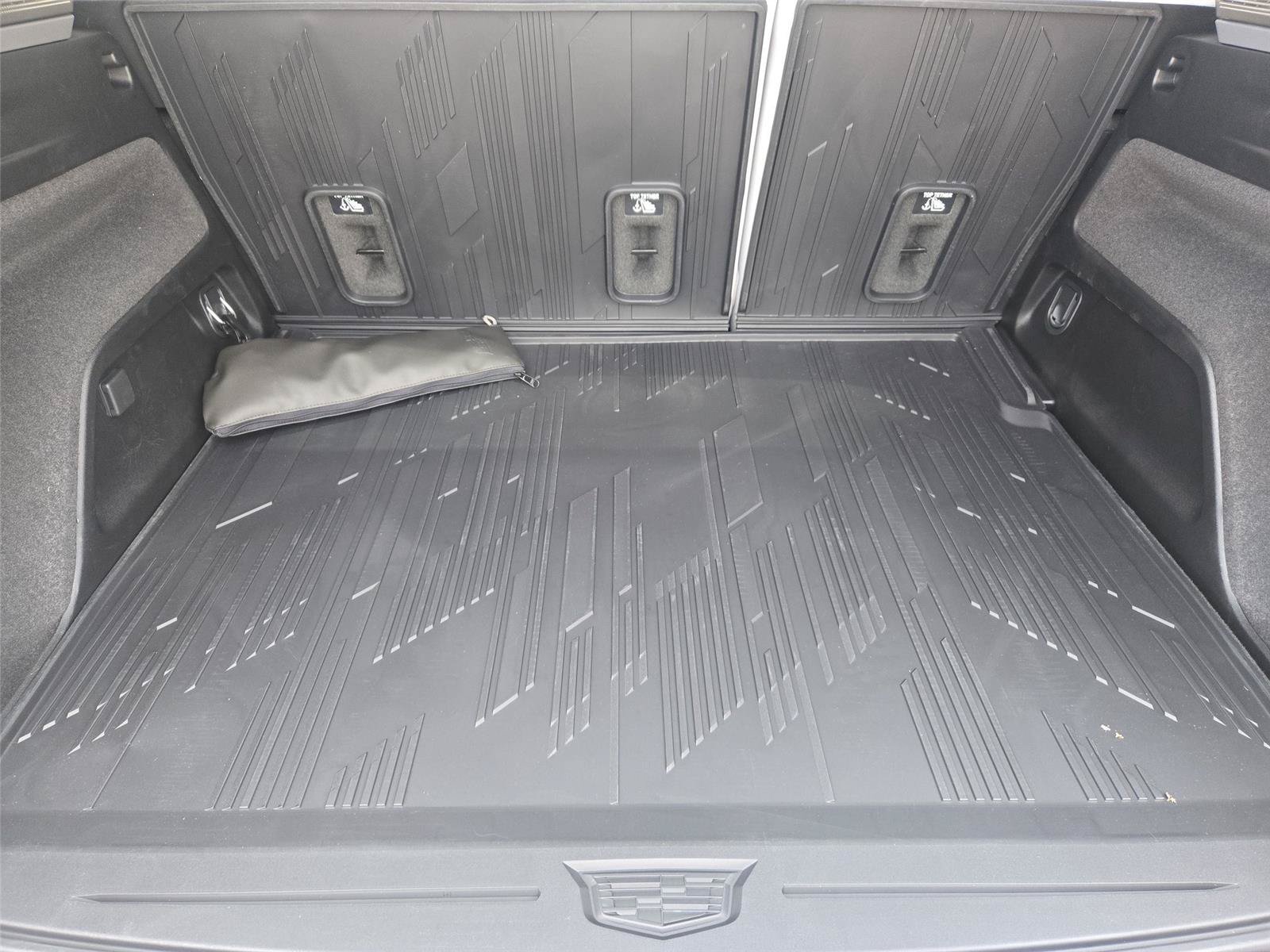 New 2026 Cadillac Optiq Luxury 1 w/ LPO, Floor Liner Package AWD/4WD image 29