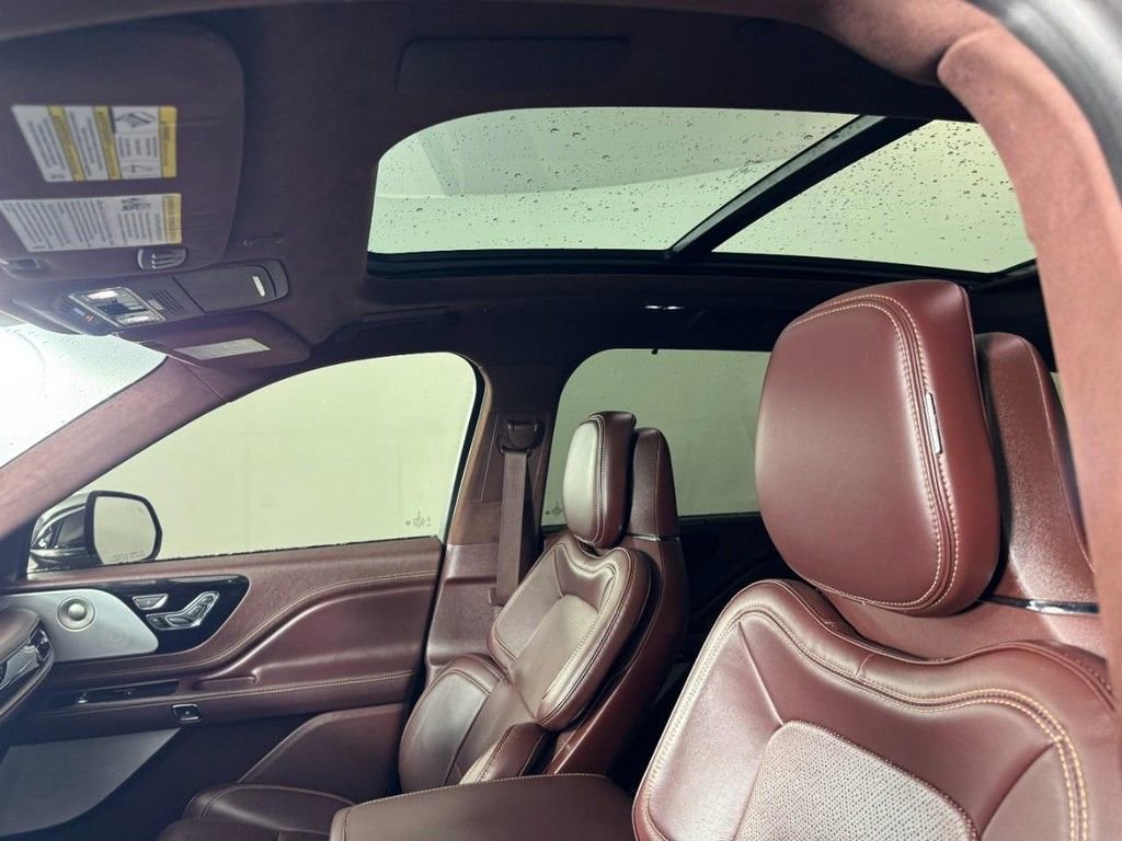 Used 2022 Lincoln Aviator Black Label w/ Dynamic Handling Package image 28