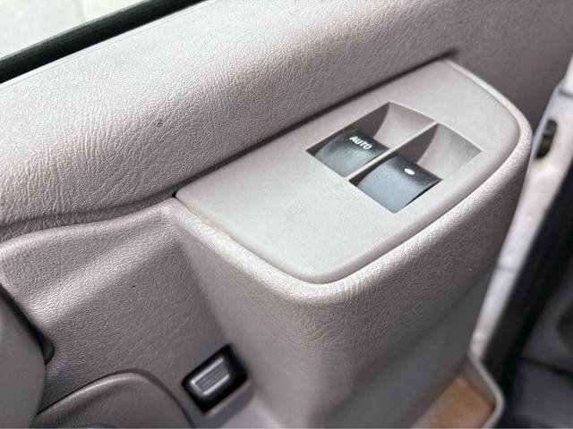 Used 2018 GMC Savana 3500 w/ Power Convenience Package RWD image 15