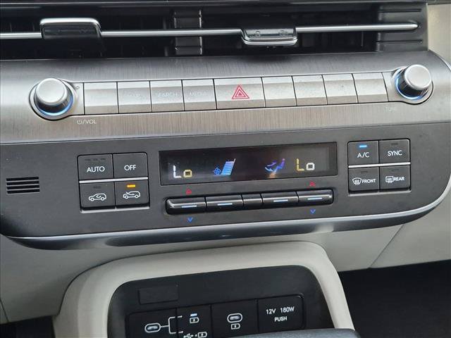 Used 2024 Hyundai Kona SEL AWD/4WD image 14