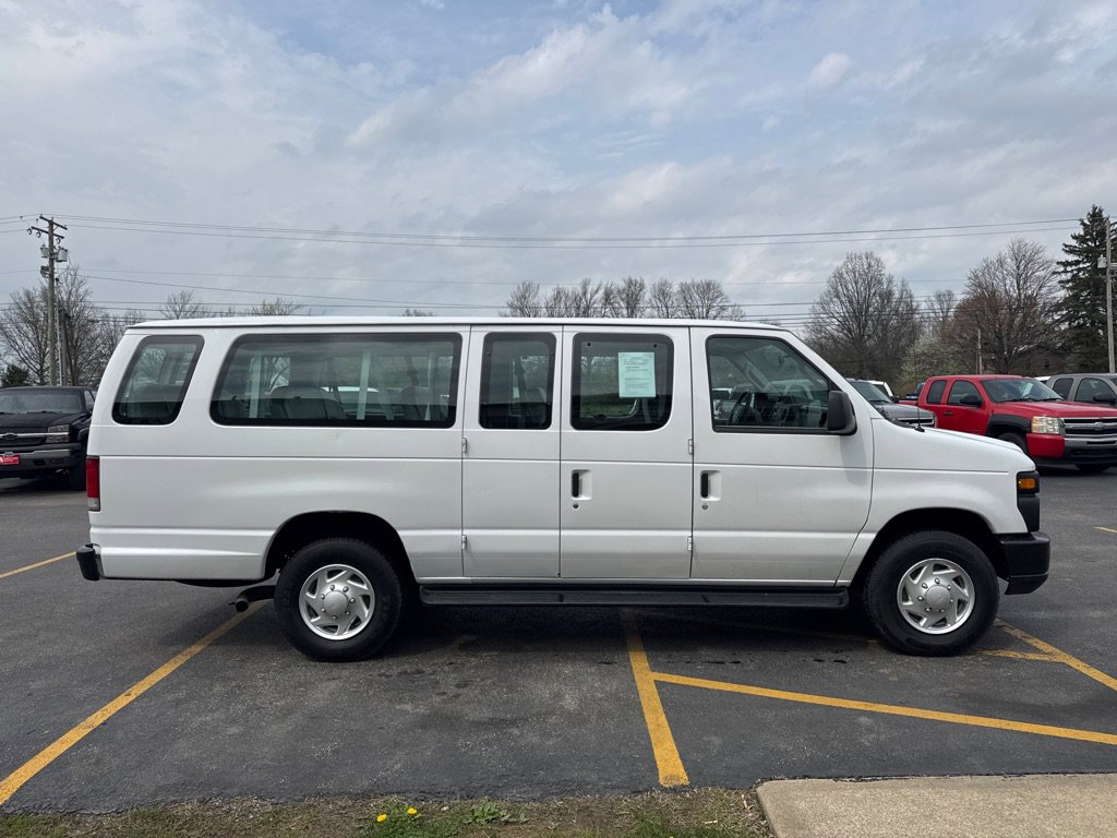 Used 2013 Ford E-350 and Econoline 350 XL w/ PWR Windows & Locks Group image 5