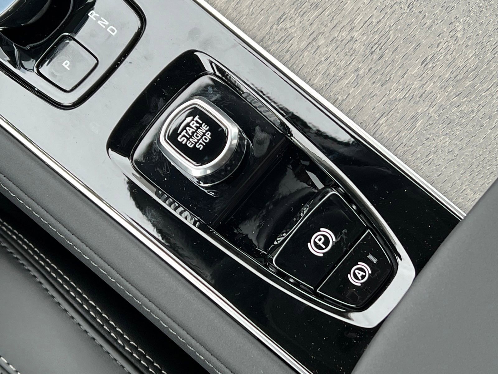 New 2026 Volvo XC90 B6 Ultra image 23