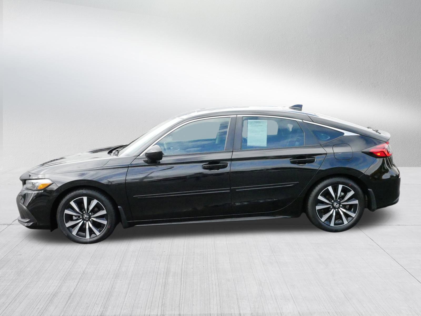 Used 2023 Honda Civic EX-L image 4