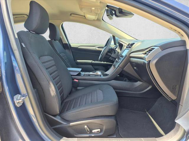 Used 2019 Ford Fusion SE FWD image 21