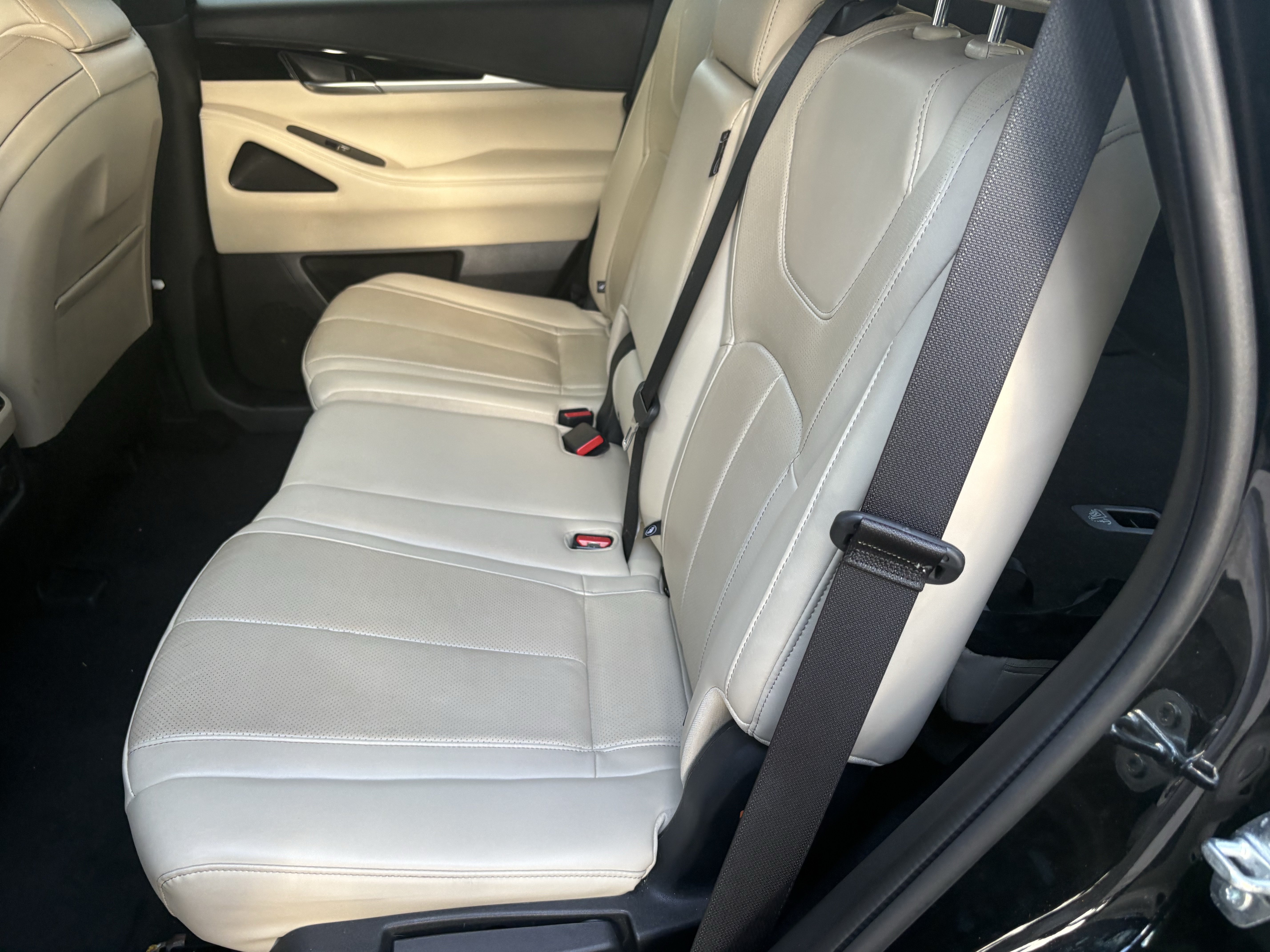 Used 2024 INFINITI QX60 Pure FWD image 9