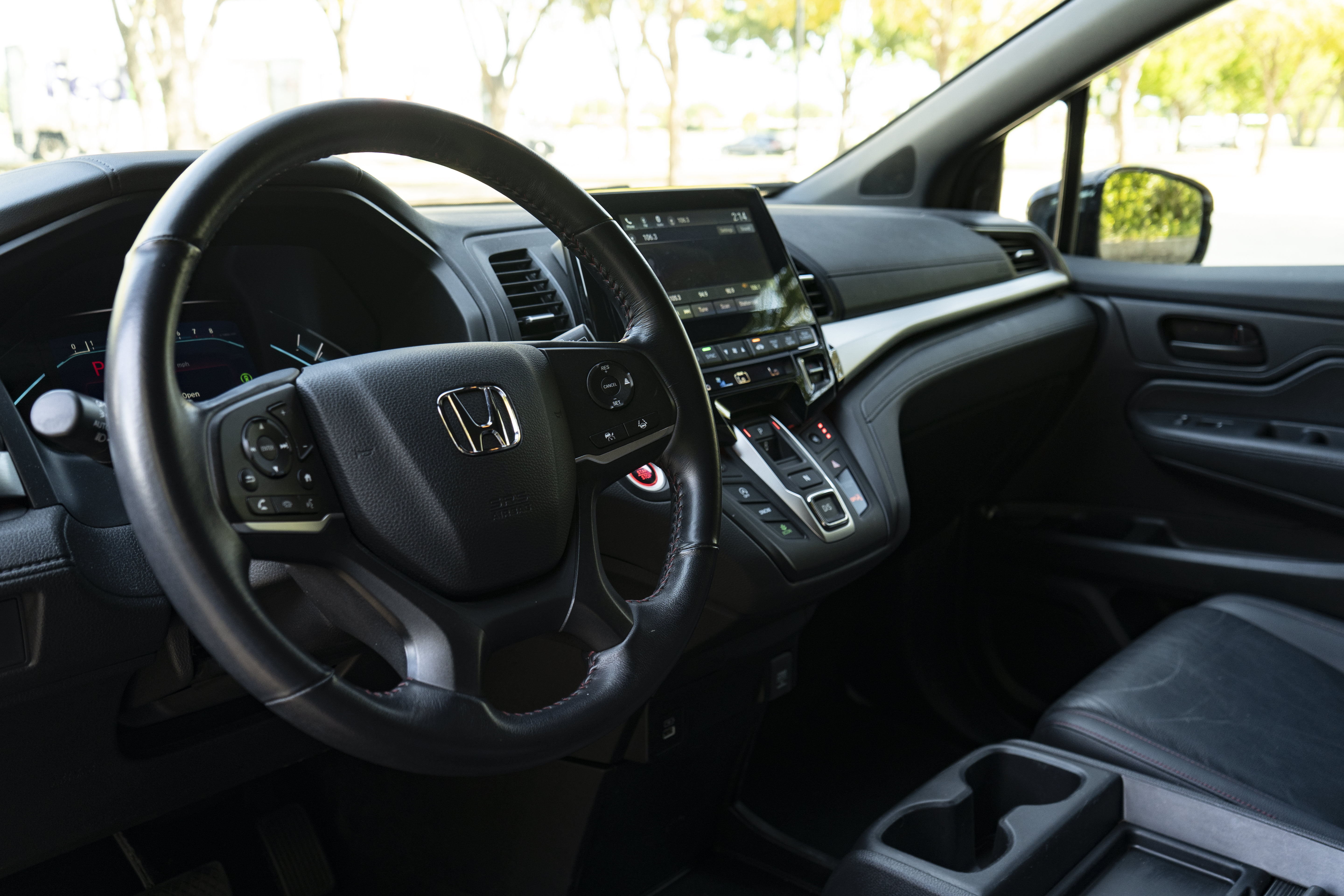Used 2024 Honda Odyssey Sport image 16