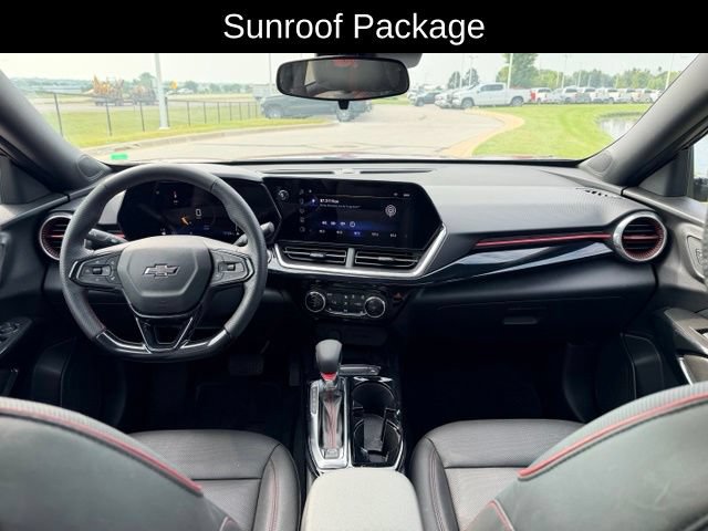 Certified 2024 Chevrolet Trax RS w/ Sunroof Package FWD image 7