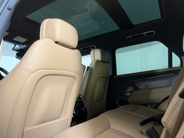 Certified 2025 Land Rover Range Rover Sport SE AWD/4WD image 25