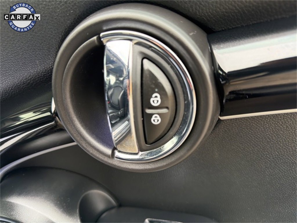 Used 2016 MINI Cooper S image 14