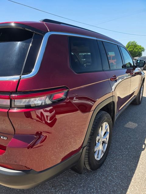 Used 2022 Jeep Grand Cherokee L Limited AWD/4WD image 6
