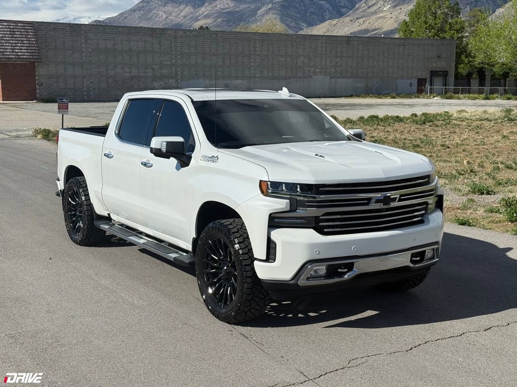 Used 2019 Chevrolet Silverado 1500 High Country w/ Technology Package image 2