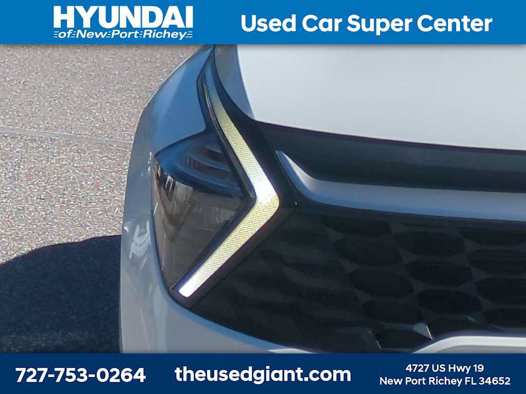 Used 2023 Kia Sportage LX FWD image 9