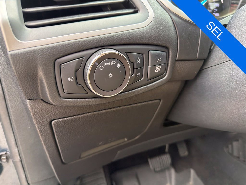 Used 2019 Ford Edge SEL w/ Equipment Group 201A AWD/4WD image 10