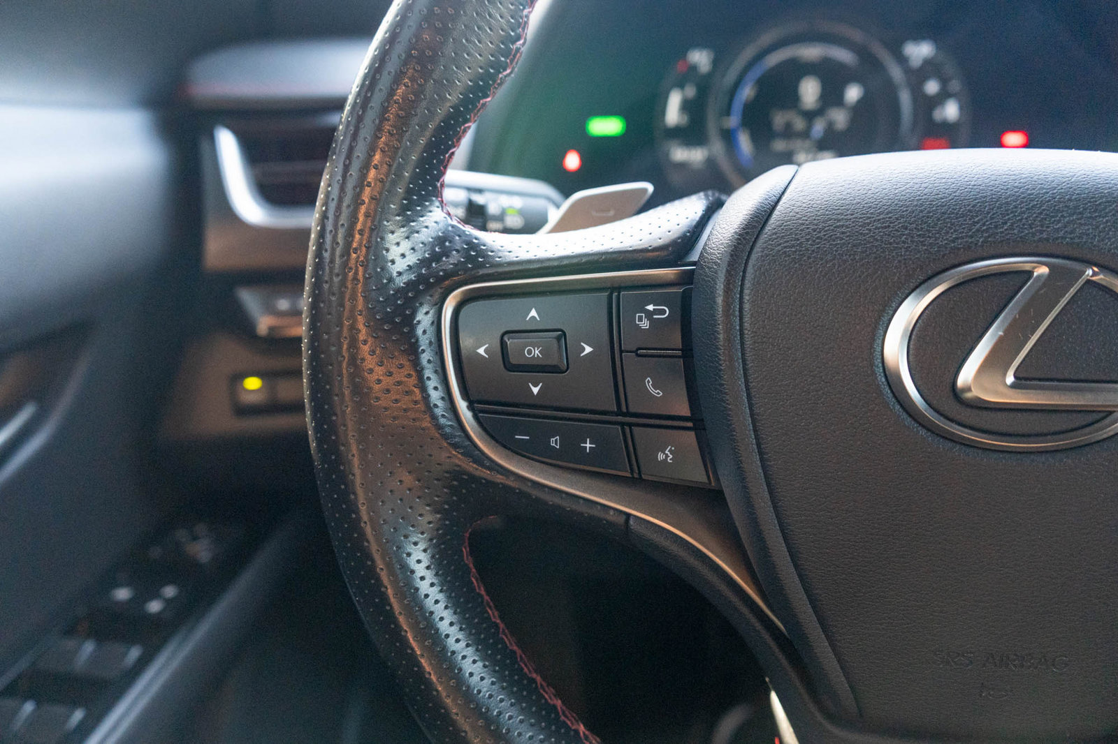 Used 2021 Lexus UX 250h F Sport w/ Accessory Package (Z1) AWD/4WD image 26