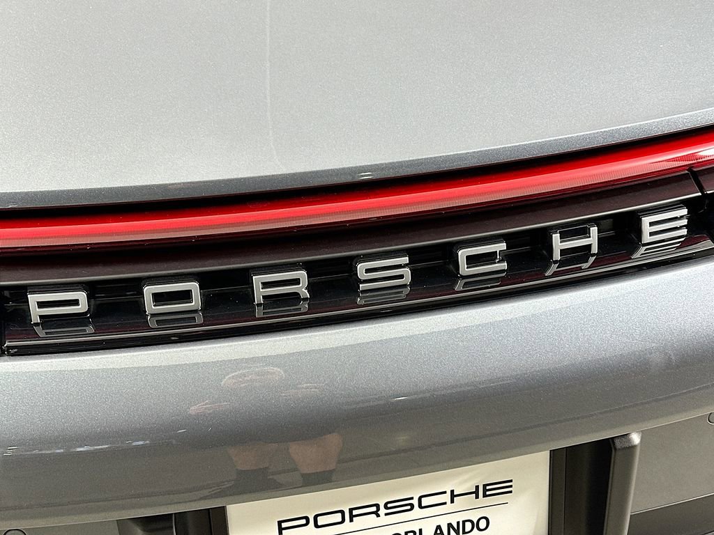 Used 2025 Porsche 911 Carrera image 32