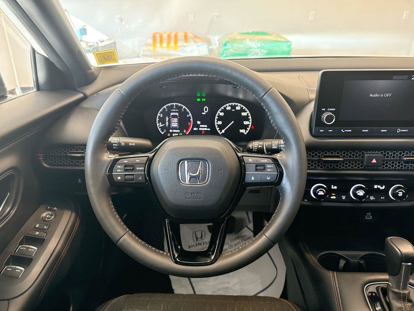 Used 2024 Honda HR-V Sport image 11