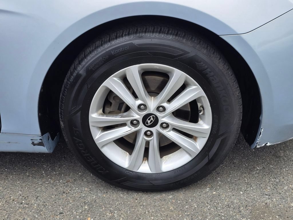 Used 2012 Hyundai Sonata GLS w/ Popular Equipment Pkg FWD image 9