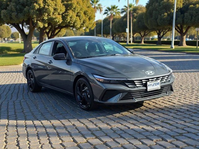 New 2026 Hyundai Elantra Sport FWD image 4