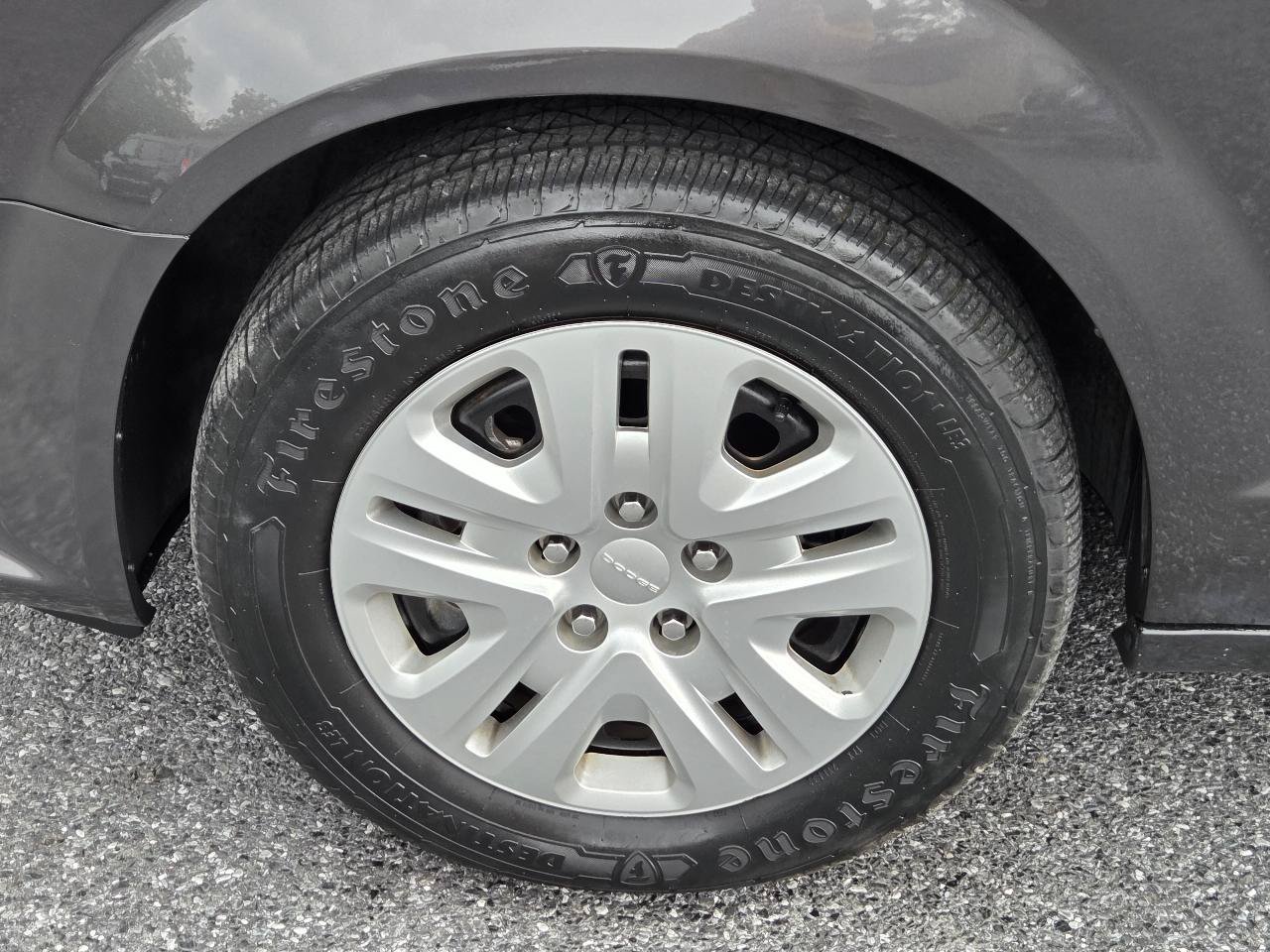 Used 2018 Dodge Grand Caravan SE w/ UConnect Hands-Free Group FWD image 16