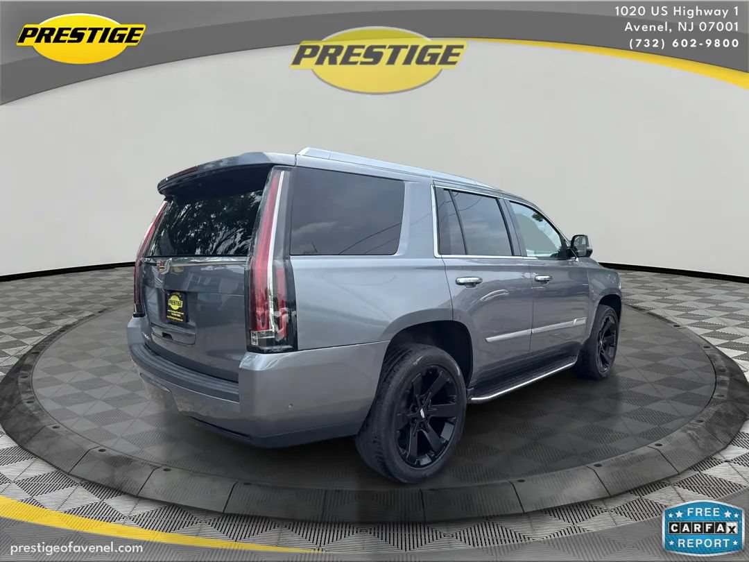 Used 2020 Cadillac Escalade Luxury AWD/4WD image 5