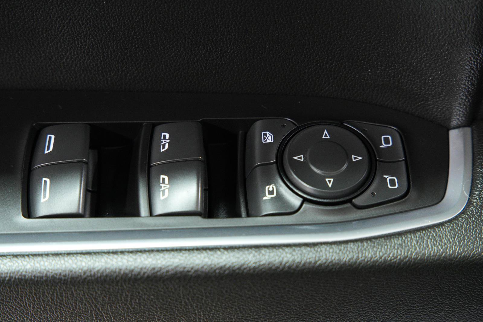 Used 2023 GMC Sierra 1500 SLT image 25