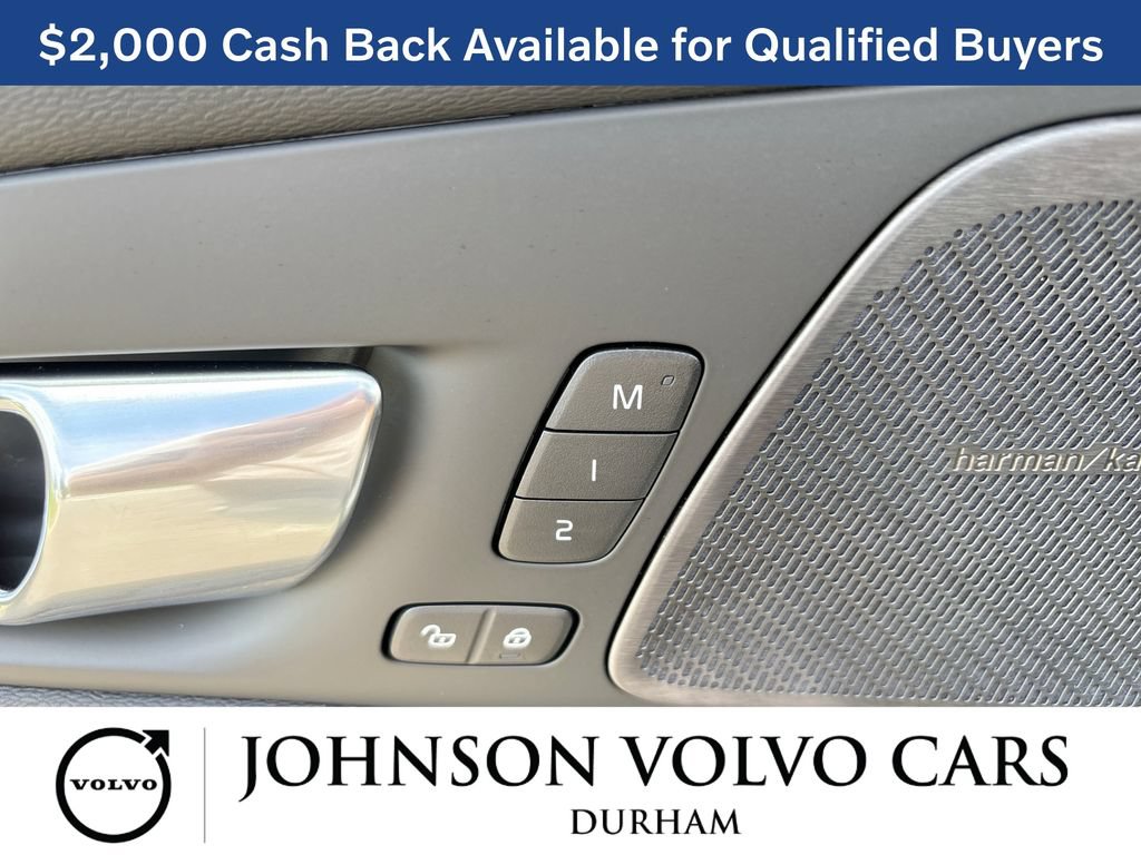 New 2026 Volvo XC60 B5 Plus w/ Climate Package AWD/4WD image 15