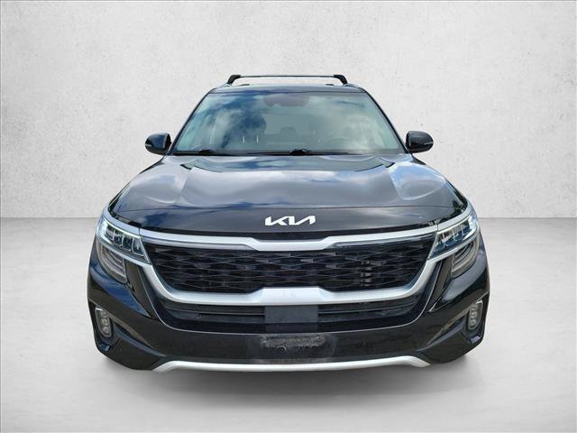 Used 2022 Kia Seltos SX w/ Sunroof Package AWD/4WD image 2
