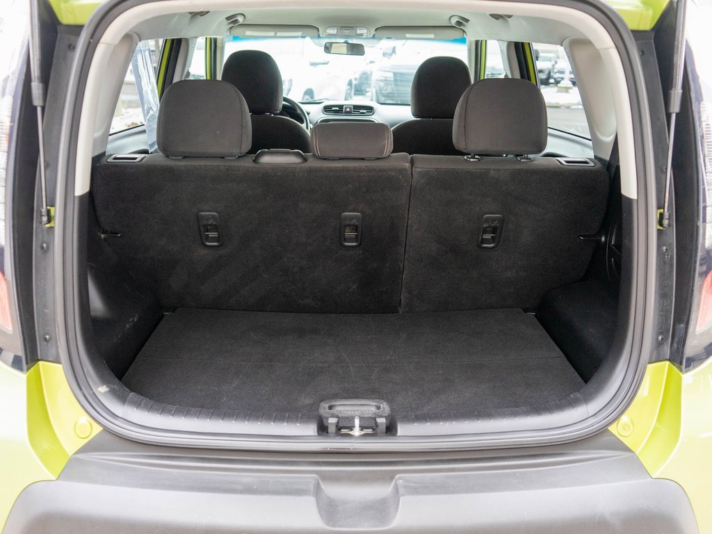 Used 2016 Kia Soul image 29