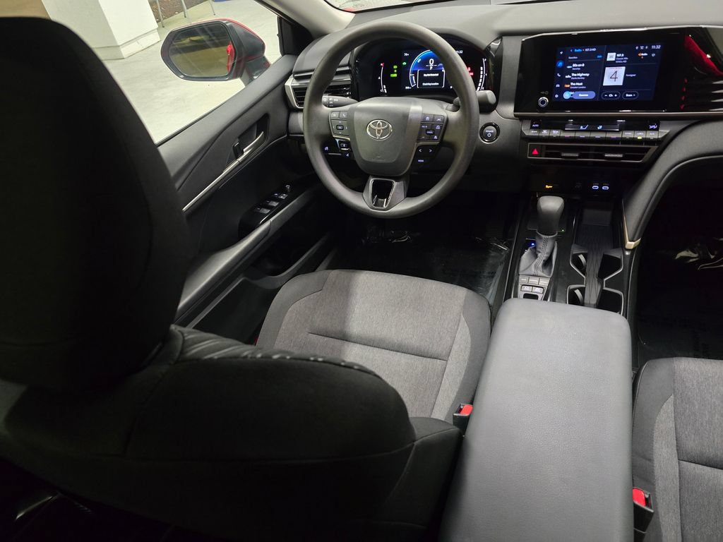 Used 2026 Toyota Camry LE FWD image 34
