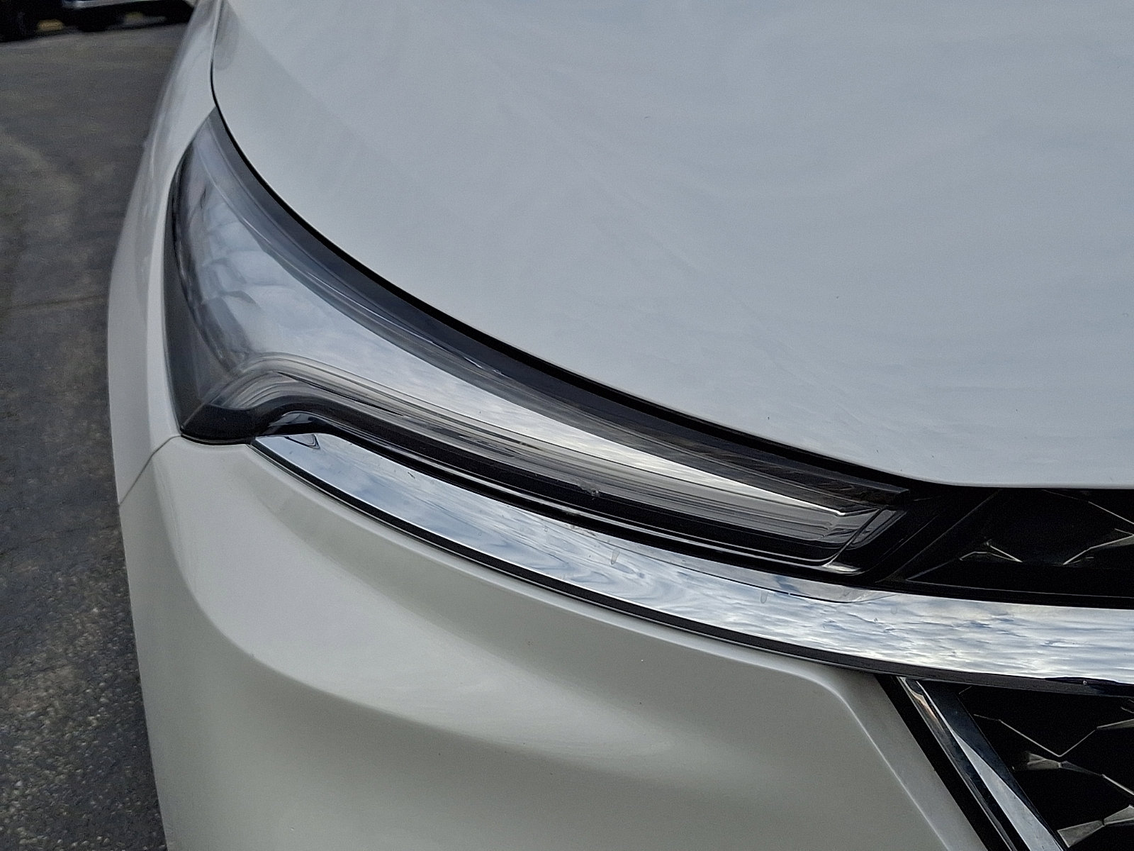 Certified 2024 Buick Enclave Avenir w/ Avenir Technology Package image 12