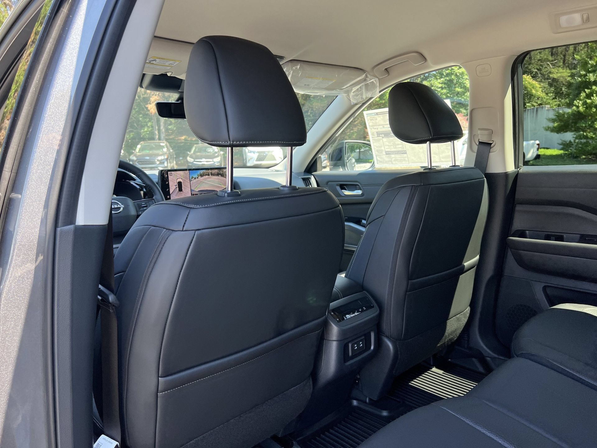 New 2026 Nissan Pathfinder SL w/ Cargo Package FWD image 16