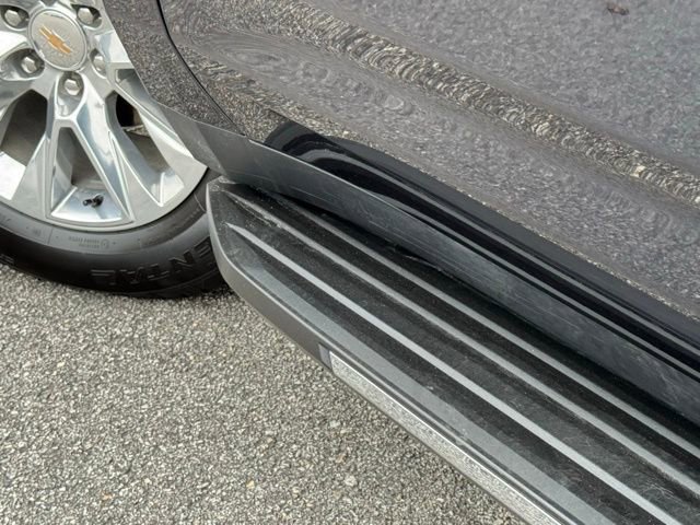 Used 2025 Chevrolet Suburban Premier image 13