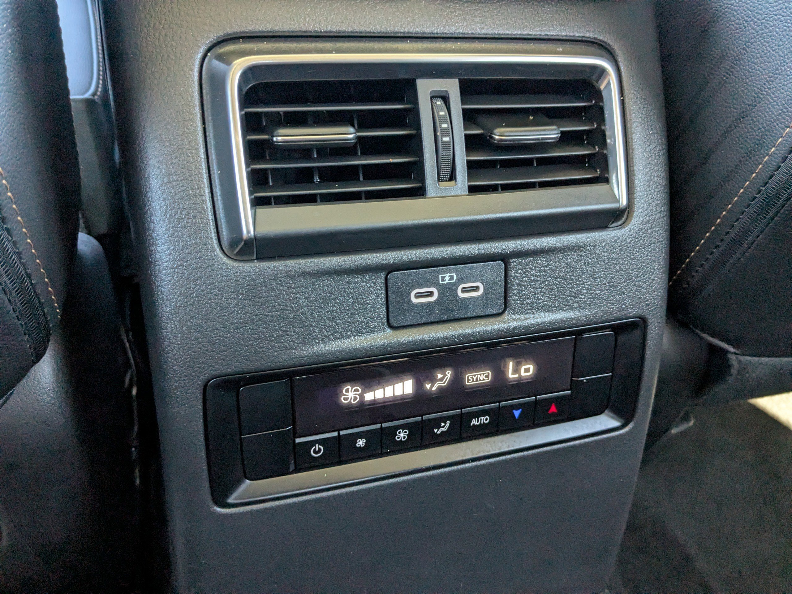 Used 2024 MAZDA CX-90 3.3 Turbo w/ Premium Package image 20
