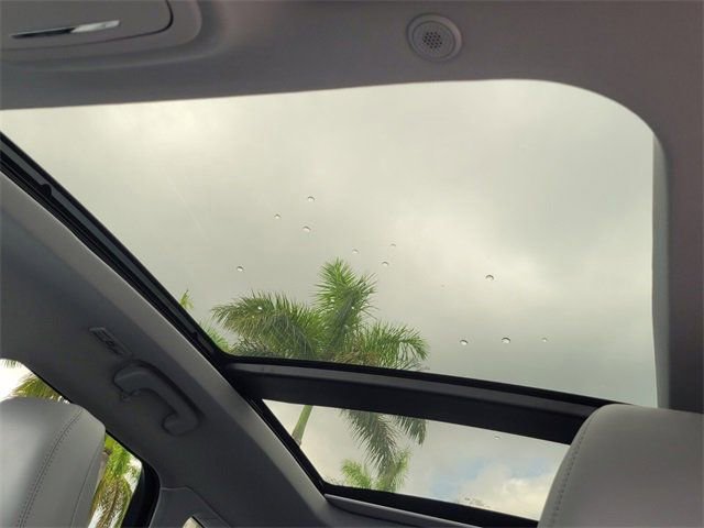 Used 2022 Lincoln Corsair Reserve w/ Elements Package image 22