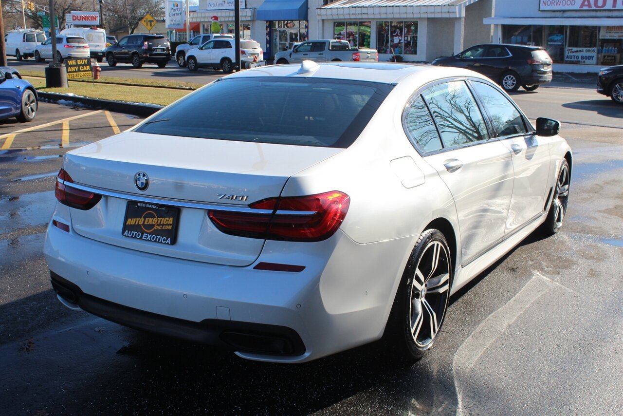 Used 2019 BMW 740i w/ Executive Package image 39